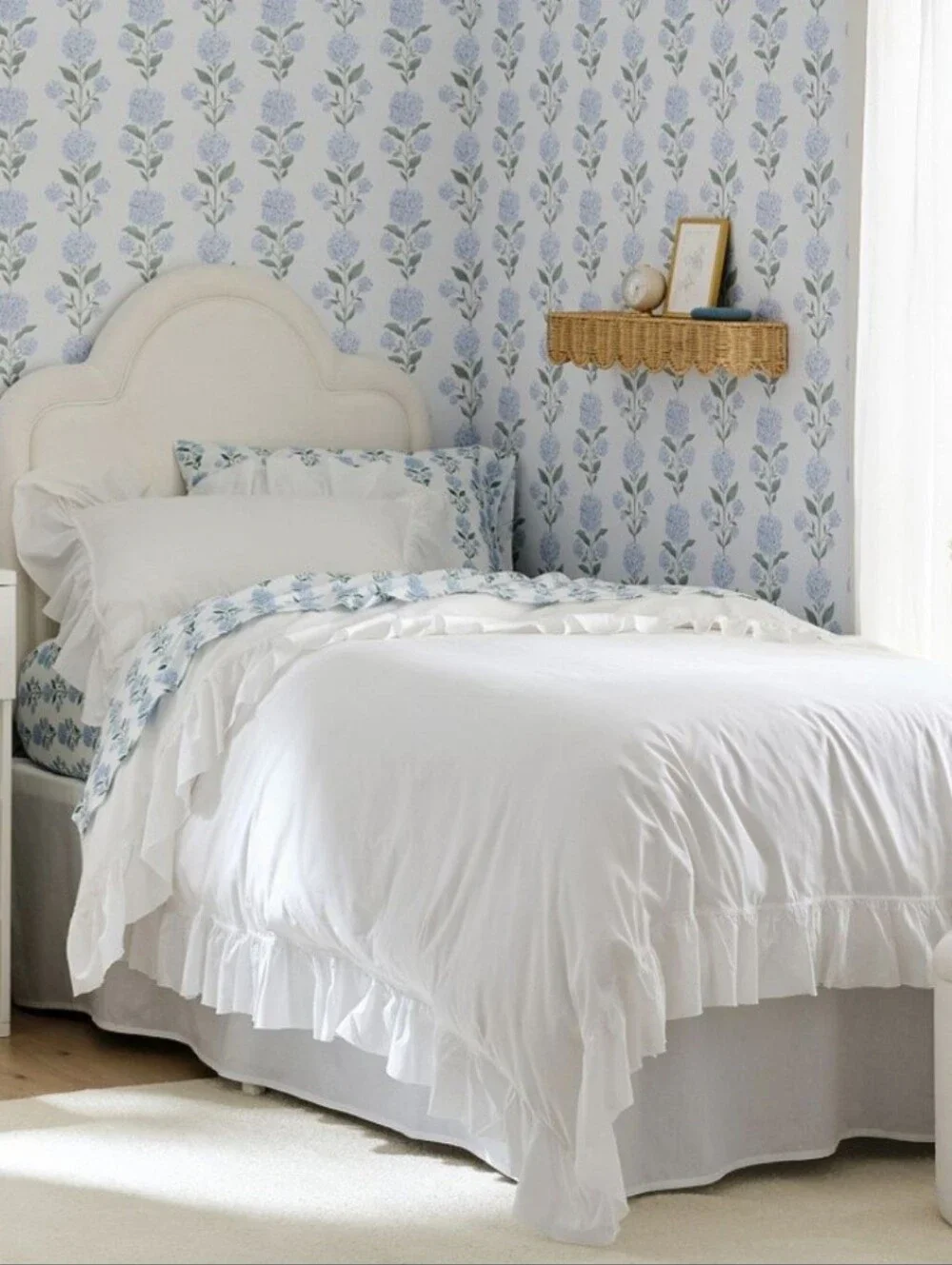 Pottery Barn Teen, Washed Cotton Ruffle Organic Duvet Cover, White, Twin/Twin XL